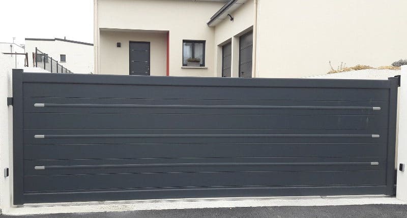 Zen de Kostum portail noir