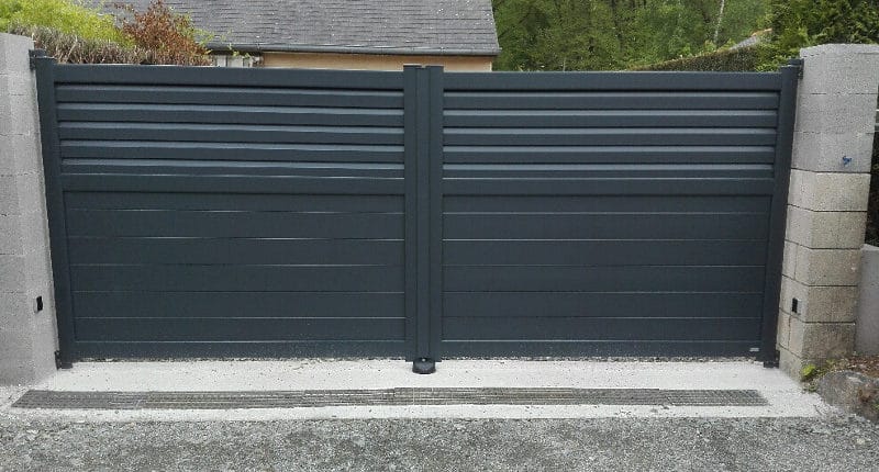 Pose Portail Aluminium Montgermont