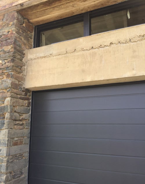 porte de garage longere saint-gregoire.