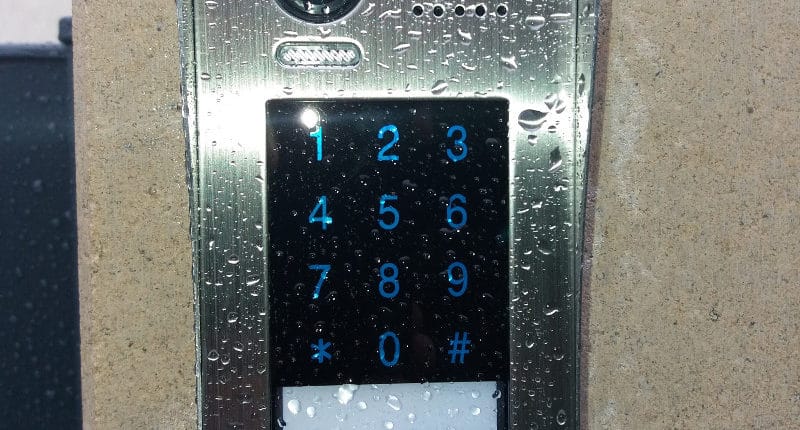 pose videophone digicode tactile