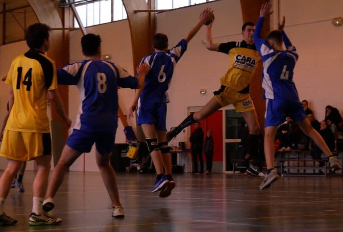 cara-fermetures-hand-bain-de-bretagne2