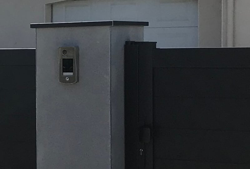 anae cadiou digicode tactile