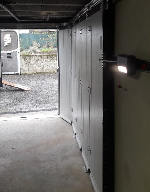 chapelle-des-fougeretz porte garage laterale