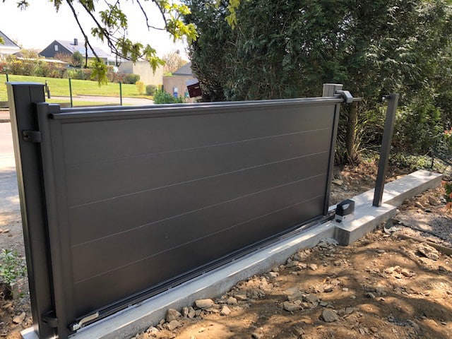 bain-bretagne portail alu interieur