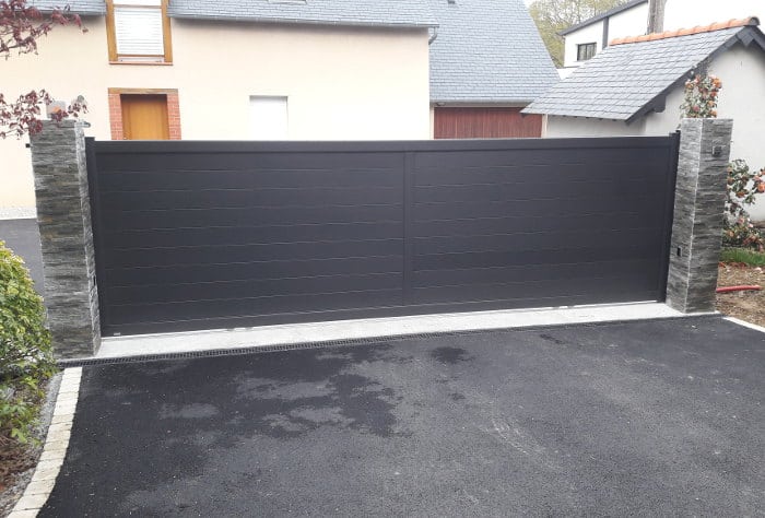 chapelle-fougeretz portail coulissant occultant