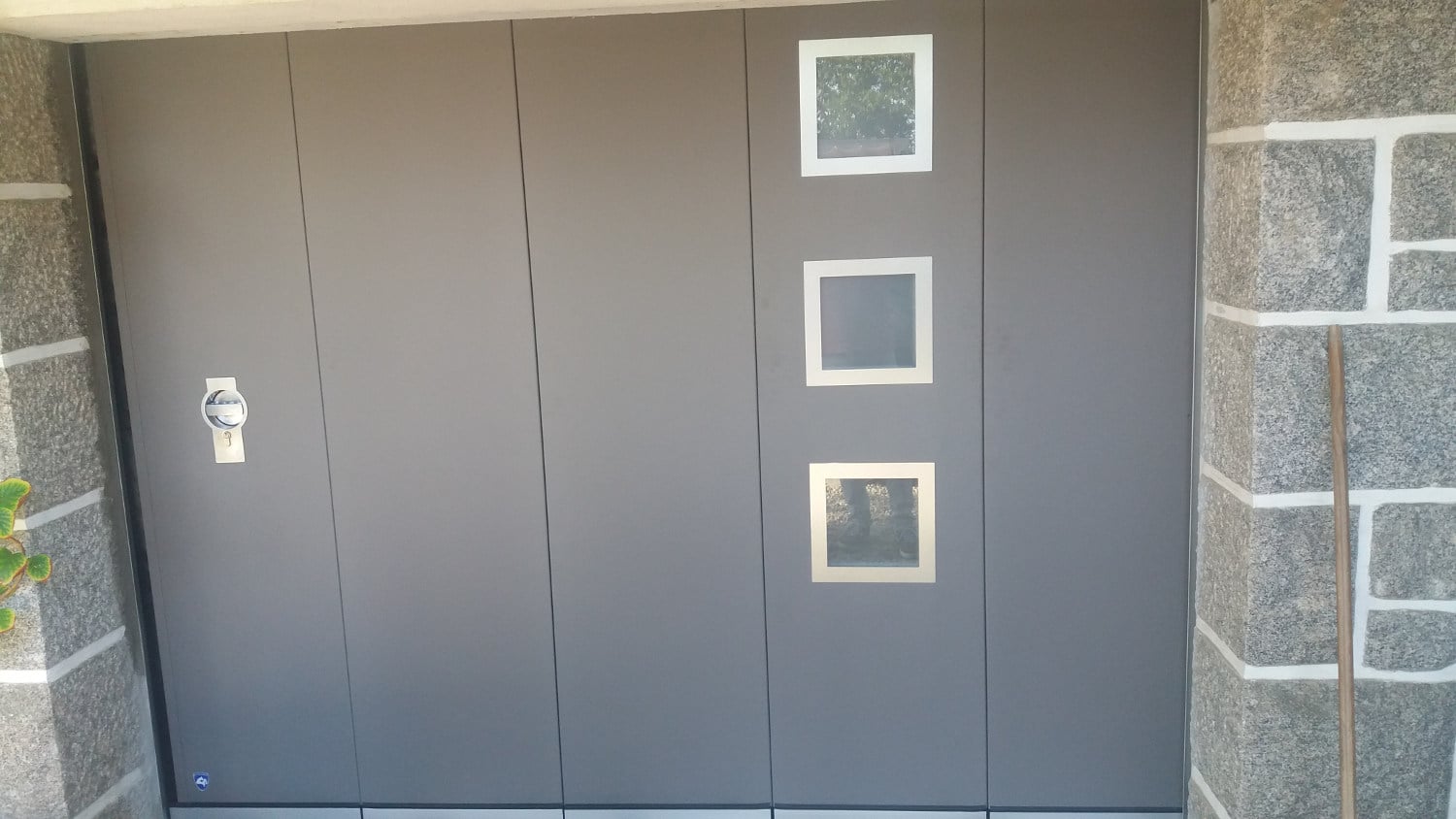 breal monfort porte garage alu