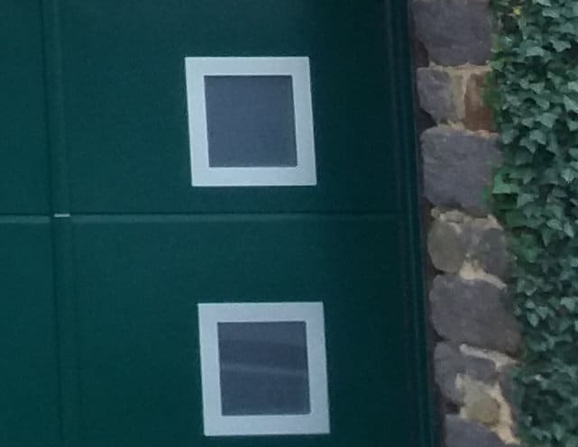 breal-ss-montfort porte garage vitre