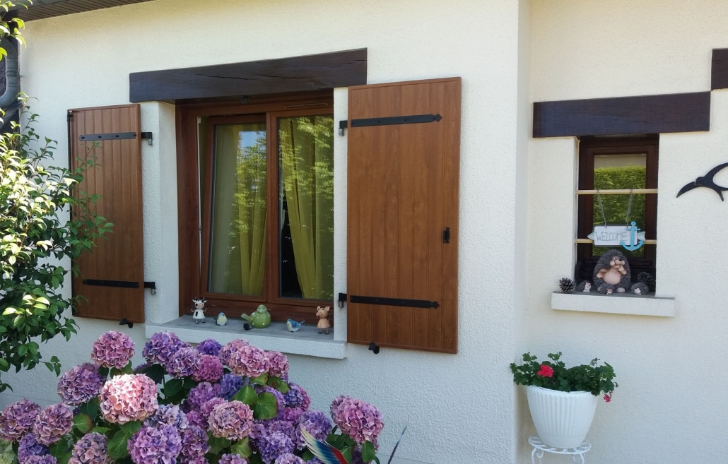 bruz fenetre imitation bois