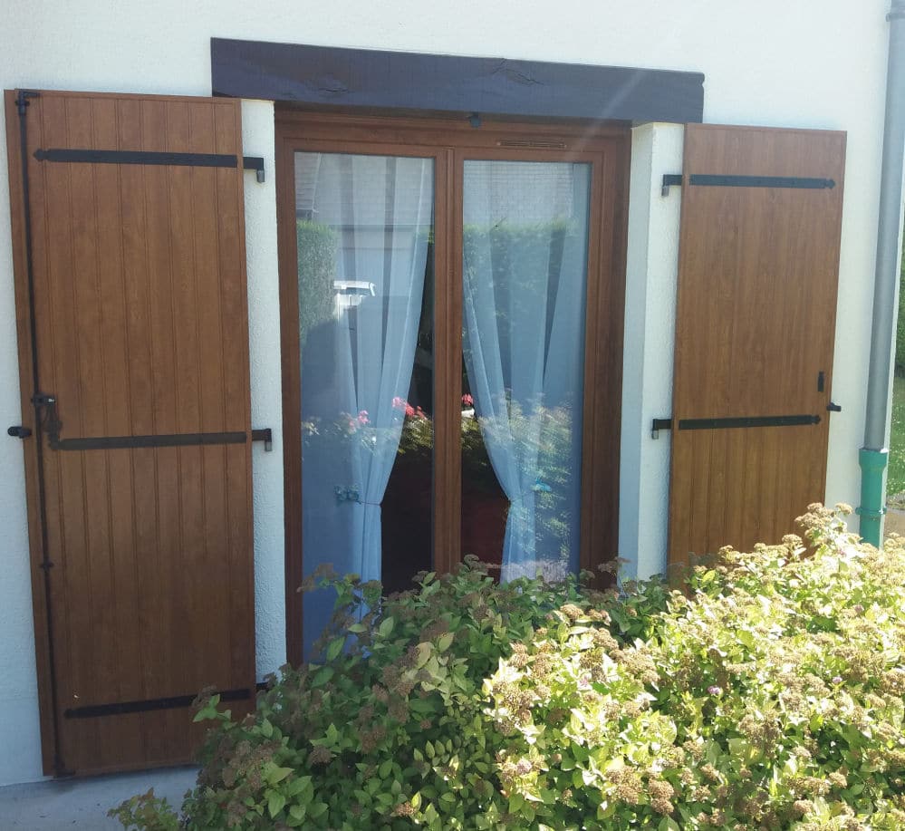 bruz porte fenetre imitation bois