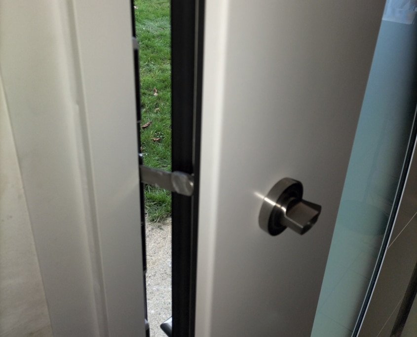 laille porte kline entrebailleur