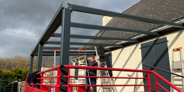 pergola alu gouttiere