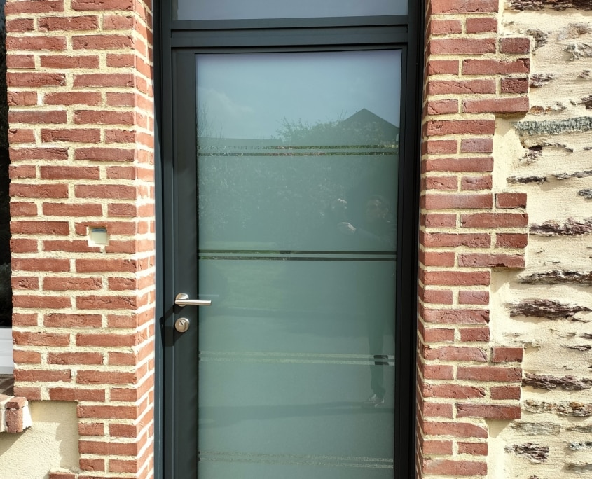 kline porte entree imposte guichen