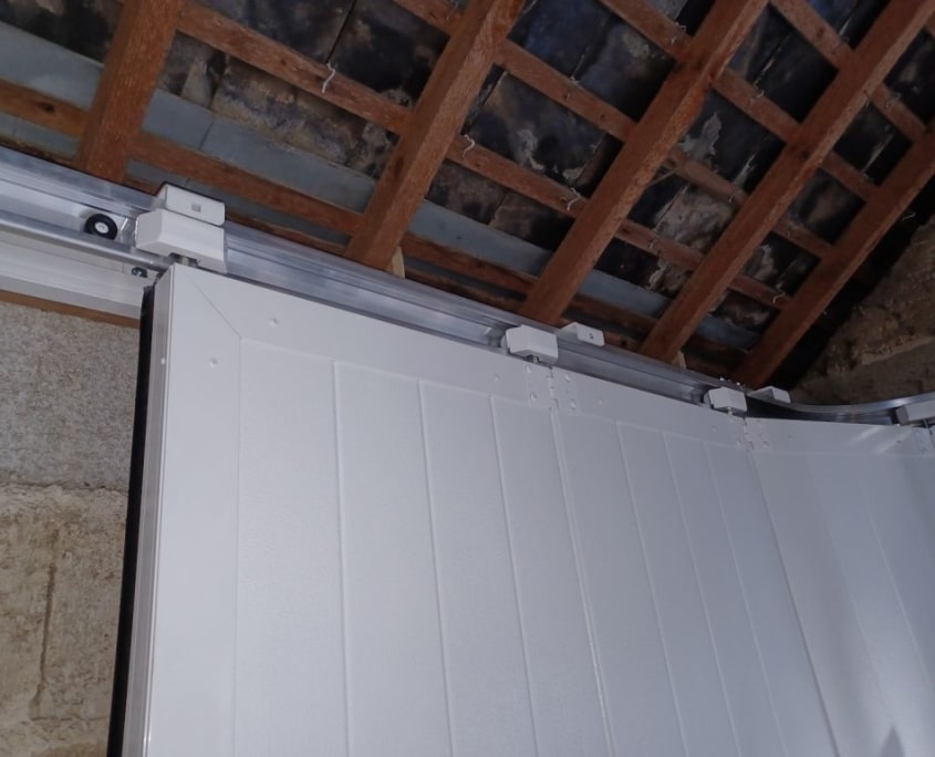 rennes porte garage laterale isolante