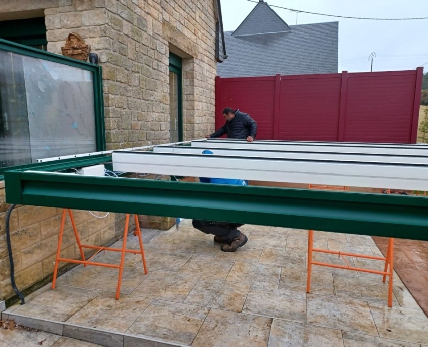 pose pergola bioclimatique 35